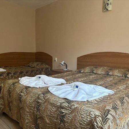 Family Hotel Central Burgas Ngoại thất bức ảnh