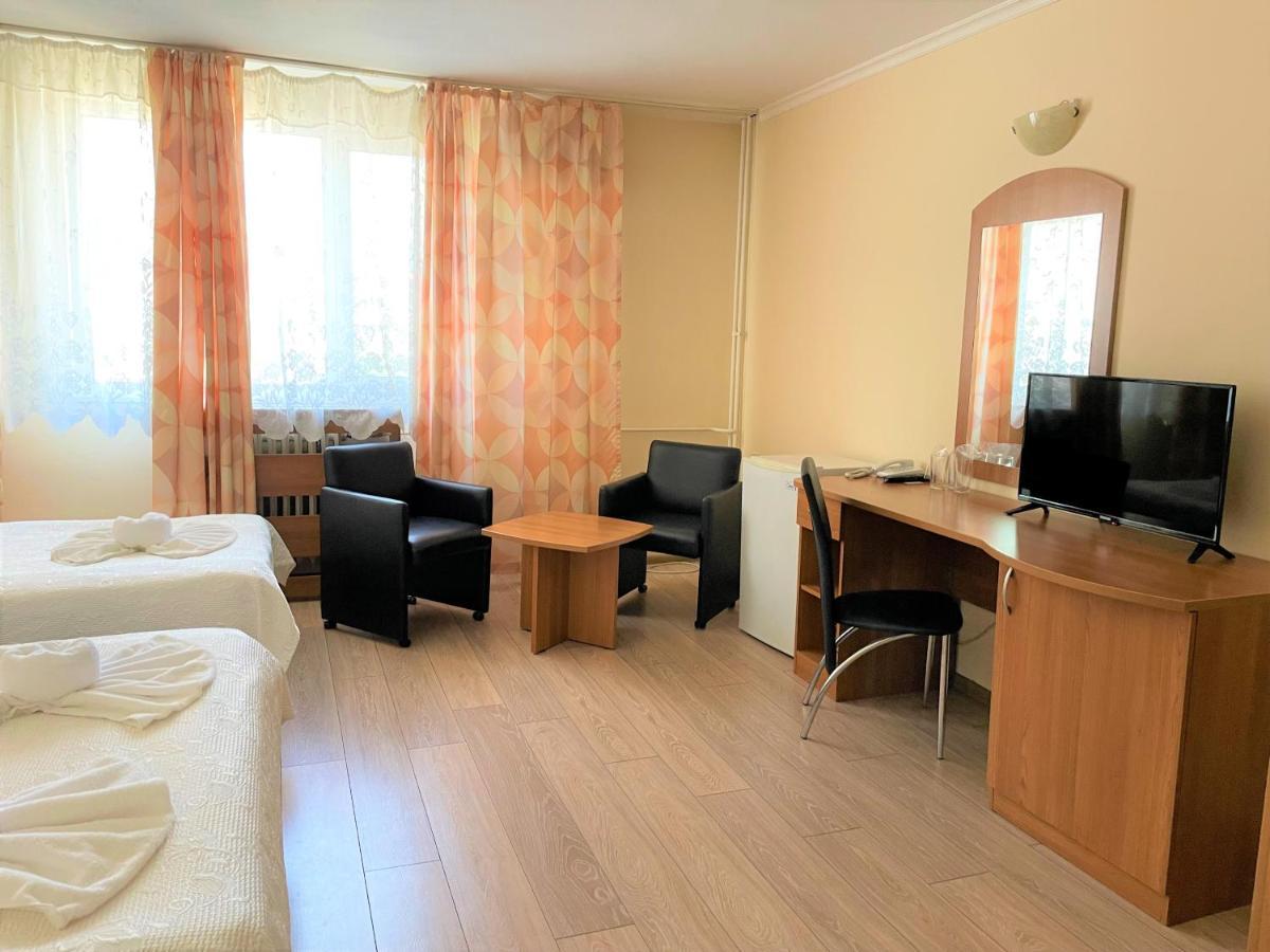 Family Hotel Central Burgas Ngoại thất bức ảnh